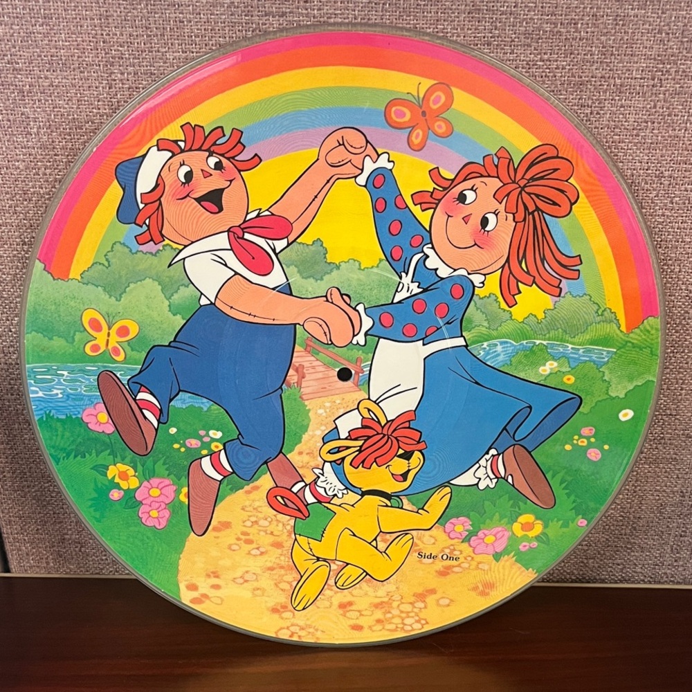 Colorful Raggedy Ann and Andy 12” Vinyl Record 1981  Vintage
